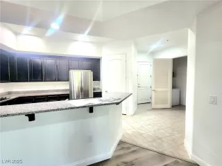 Photo #6: 2684977 Listing 