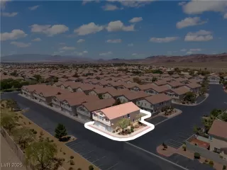 Photo #1: 2685006 Listing 