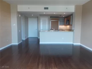 Photo #5: 2685014 Listing 