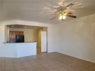 Photo #2: 2685032 Listing 