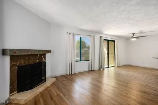 Photo #2: 2685033 Listing 