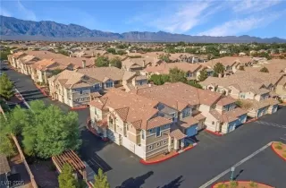 Photo #1: 2685040 Listing