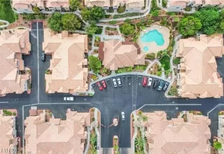 Photo #3: 2685040 Listing