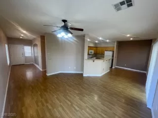 Photo #3: 2685050 Listing 