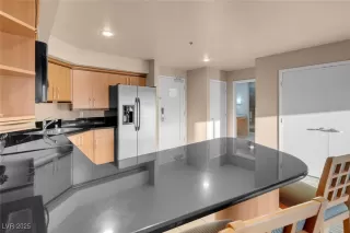 Photo #4: 2685065 Listing 