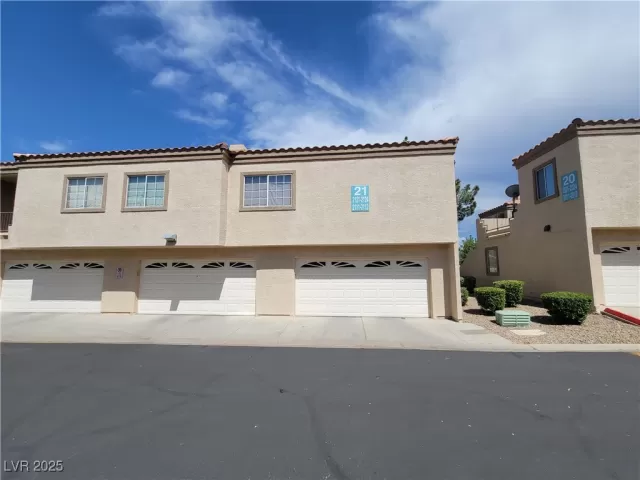 MLS: 2685076 Condo For Sale