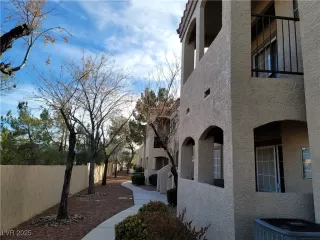 Photo #2: 2685076 Listing 