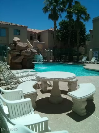 Photo #6: 2685076 Listing 