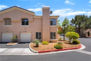 Photo #2: 2685091 Listing