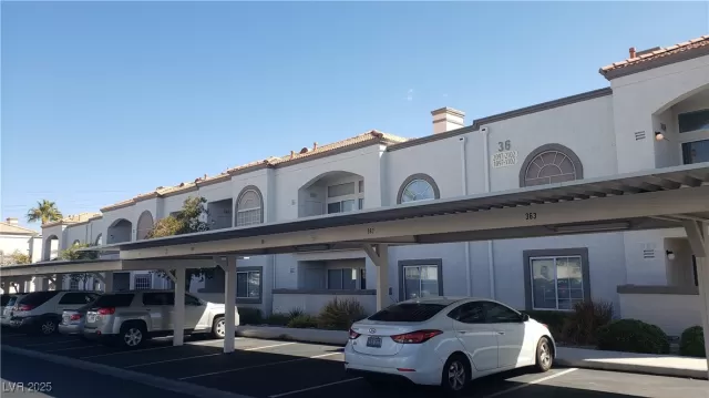 MLS: 2685095 Condo For Sale