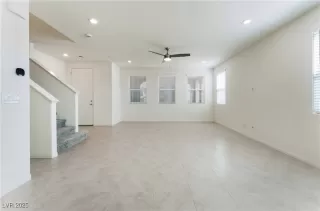 Photo #5: 2685102 Listing 