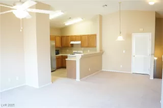 Photo #6: 2685103 Listing 