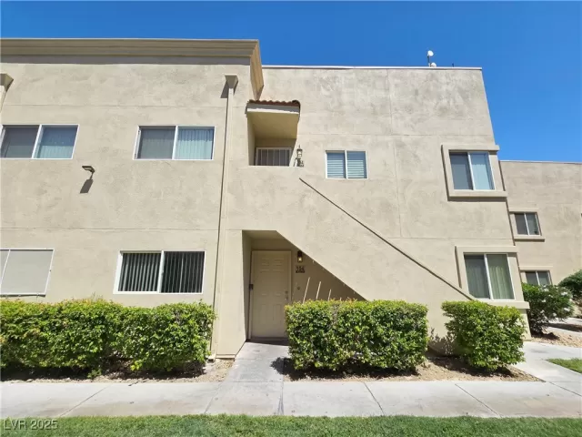 MLS: 2685114 Condo For Sale