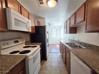 Photo #2: 2685114 Listing 