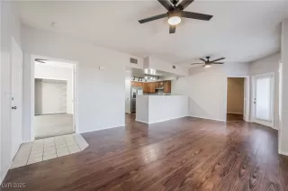 Photo #3: 2685140 Listing 