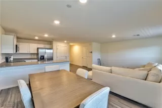 Photo #1: 2685153 Listing 