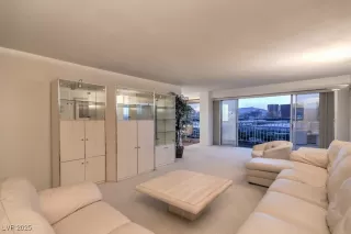 Photo #3: 2685168 Listing