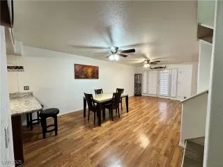 Photo #2: 2685185 Listing 