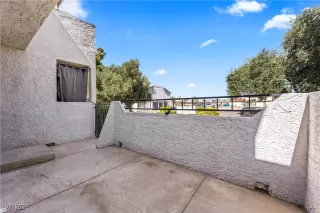 Photo #4: 2685237 Listing