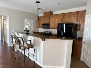 Photo #3: 2685241 Listing 