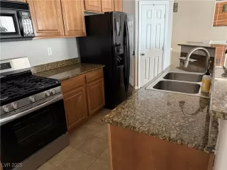 Photo #5: 2685241 Listing 