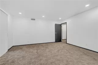 Photo #6: 2685265 Listing