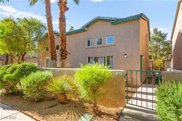 MLS: 2685284 Condo For Sale