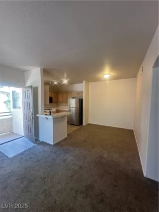 Photo #5: 2685287 Listing 
