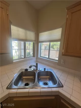 Photo #6: 2685287 Listing 