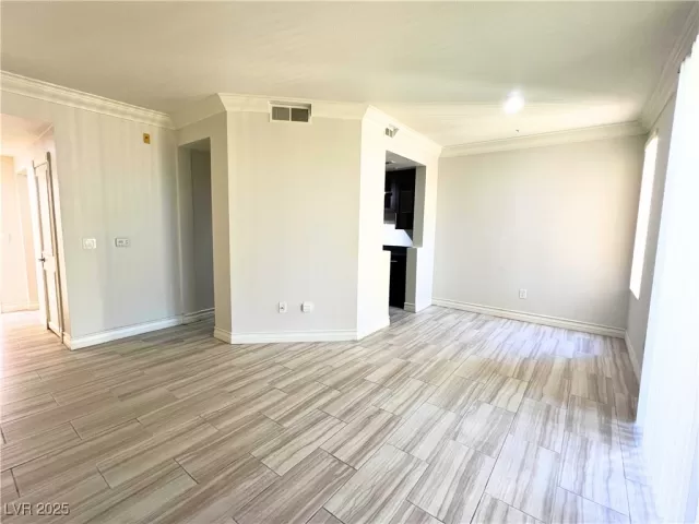 MLS: 2685289 Condo For Sale