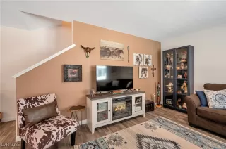 Photo #3: 2685302 Listing 