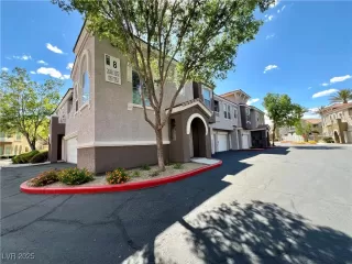 Photo #1: 2685311 Listing 