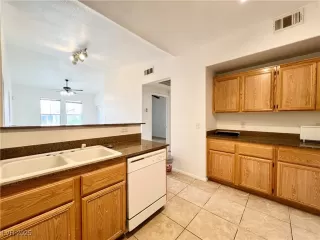 Photo #3: 2685311 Listing 