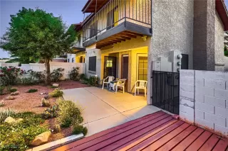 Photo #5: 2685356 Listing 