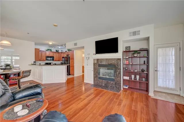 MLS: 2685369 Condo For Sale