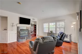 Photo #3: 2685369 Listing 