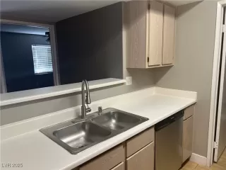 Photo #4: 2685387 Listing 