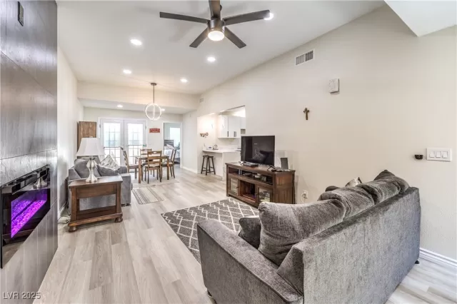 MLS: 2685389 Condo For Sale