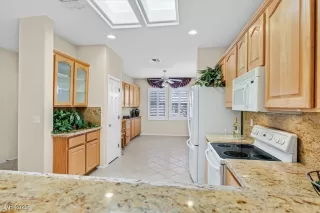 Photo #6: 2685406 Listing