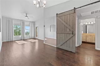 Photo #2: 2685419 Listing 