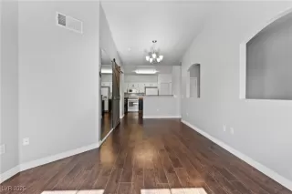 Photo #5: 2685419 Listing 