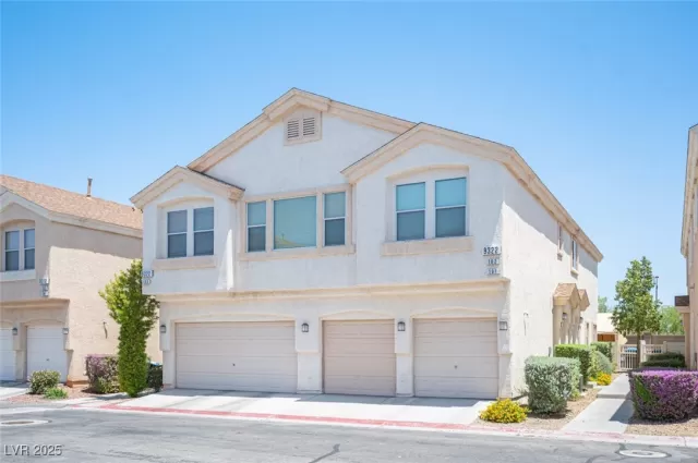 MLS: 2685420 Condo For Sale