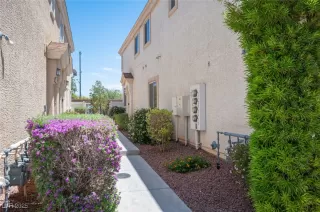 Photo #4: 2685420 Listing