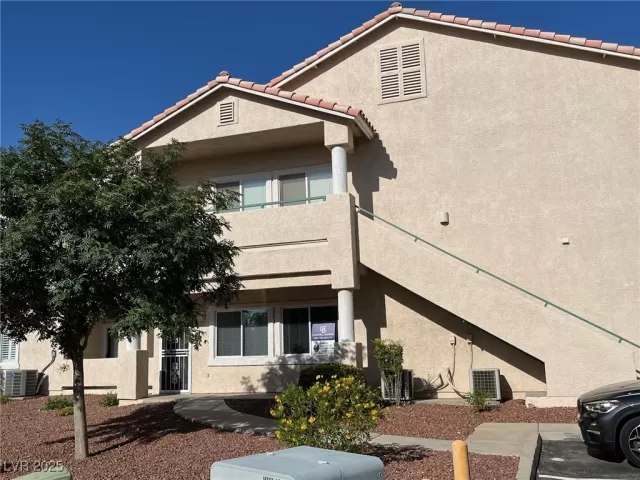 MLS: 2685437 Condo For Sale