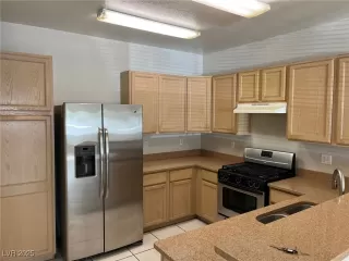 Photo #2: 2685437 Listing 