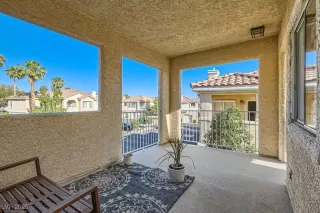 Photo #2: 2685438 Listing