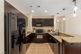 Photo #1: 2685445 Listing 