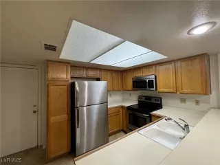 Photo #6: 2685536 Listing 