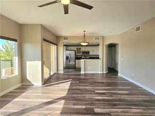 Photo #5: 2685543 Listing 