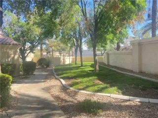 Photo #2: 2685558 Listing 